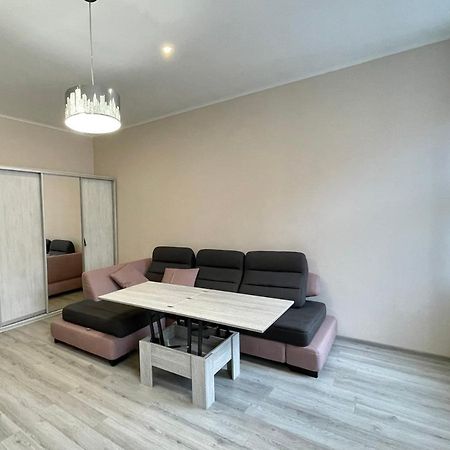 Apartments On Sholom Aleikhema Lviv Extérieur photo