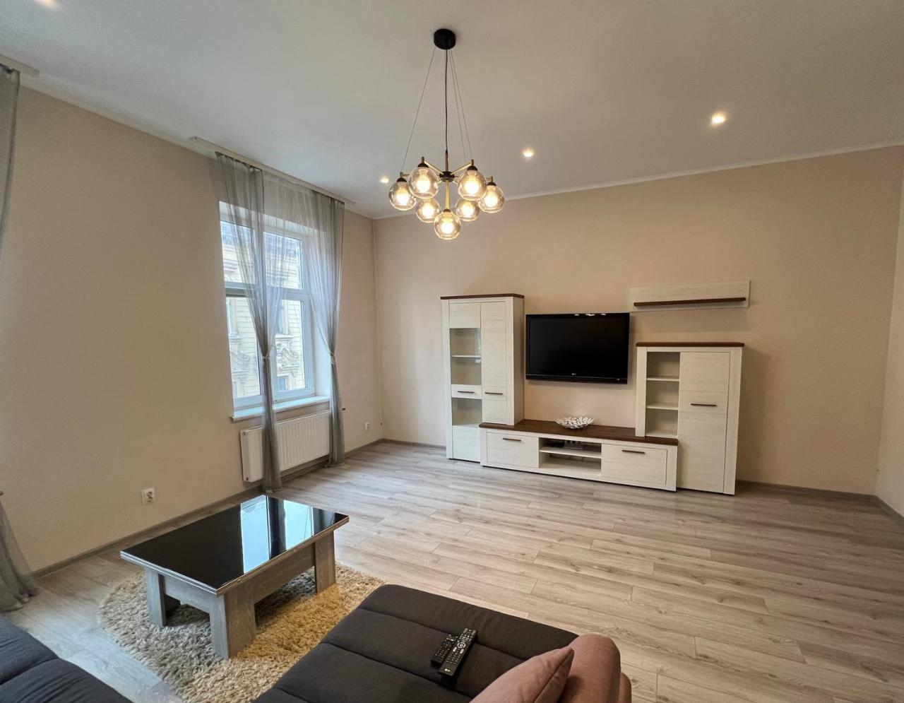 Apartments On Sholom Aleikhema Lviv Extérieur photo